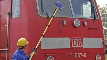 Isolierstangenset zur Scheibenreinigung von E-Lokomotiven