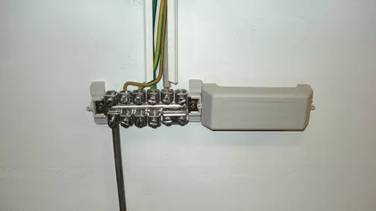 Potentialausgleichsschienen K12 mit Aufsteckklemmen