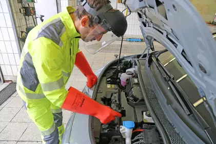Schutzschirm APS mit Kopfhalterung