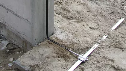 Erdeinführungsstangen