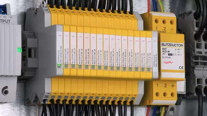 Kompakte Ableiter für die Hutschiene